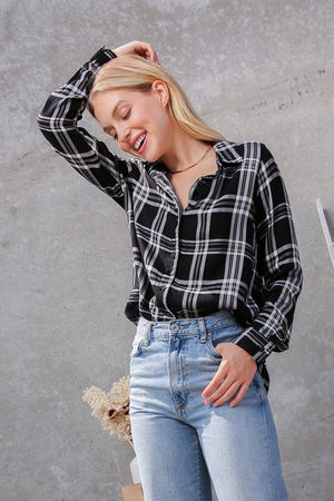 Open image in slideshow, PLAID PRINT RAYON TOP - Timing
